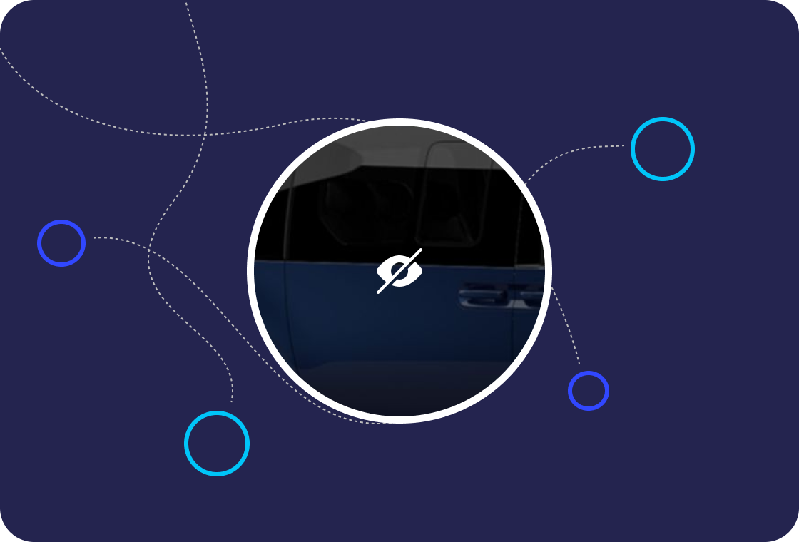 Discreet dark windows: Enjoy privacy during the journey thanks to the dark windows in our cars.